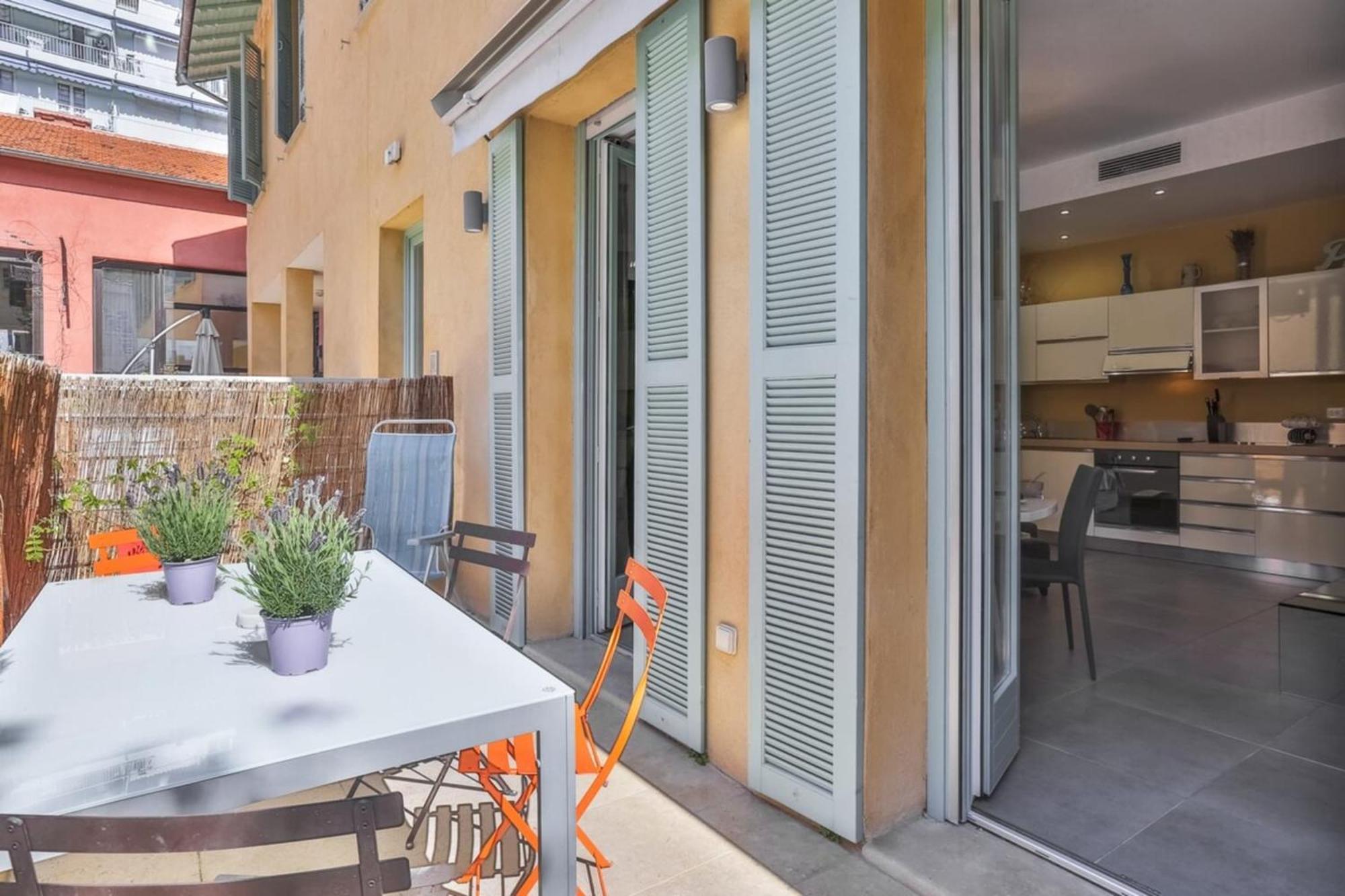 France 82 D - 2 Rooms - Terrace - 1 Min To The Sea نيس المظهر الخارجي الصورة