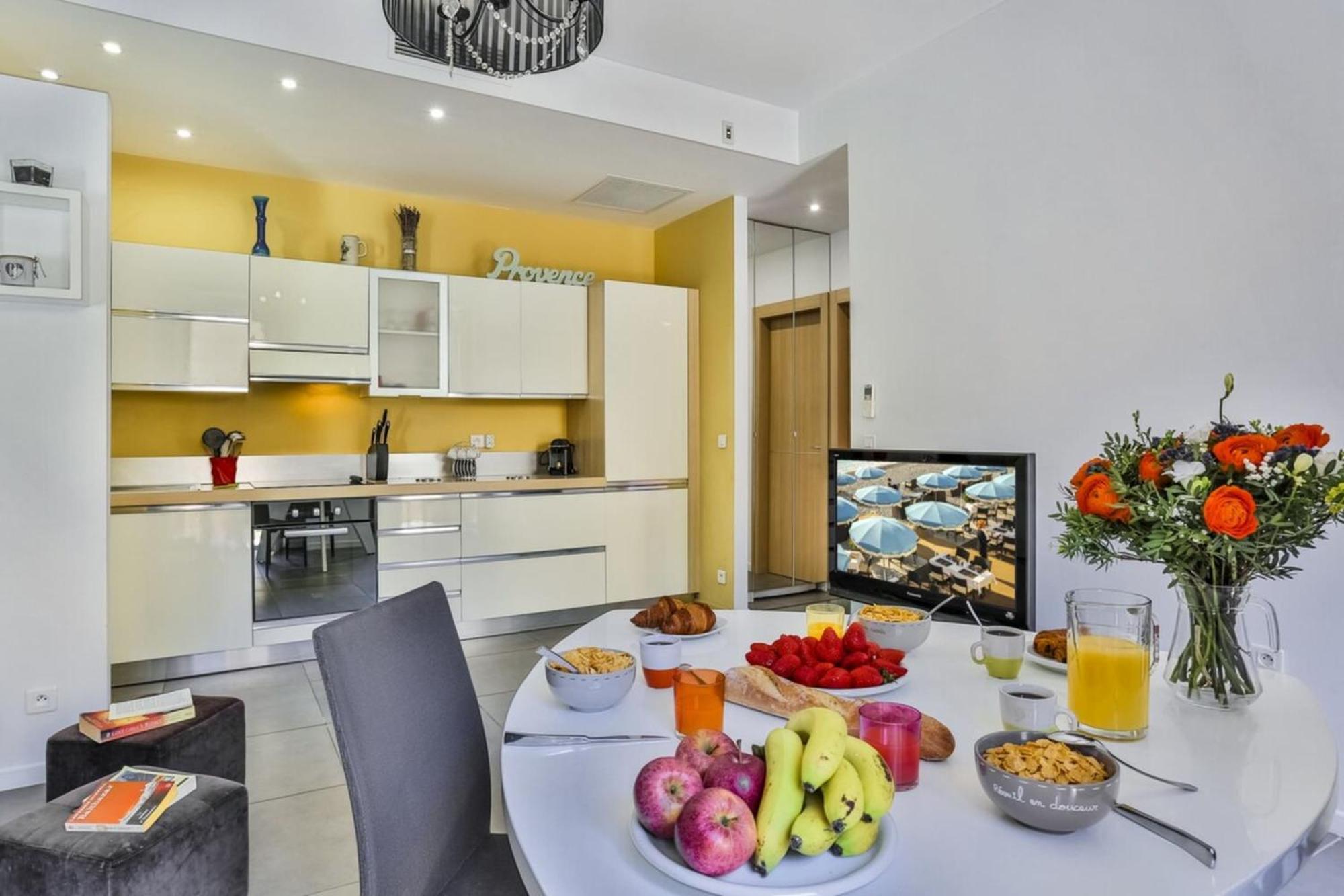 France 82 D - 2 Rooms - Terrace - 1 Min To The Sea نيس المظهر الخارجي الصورة